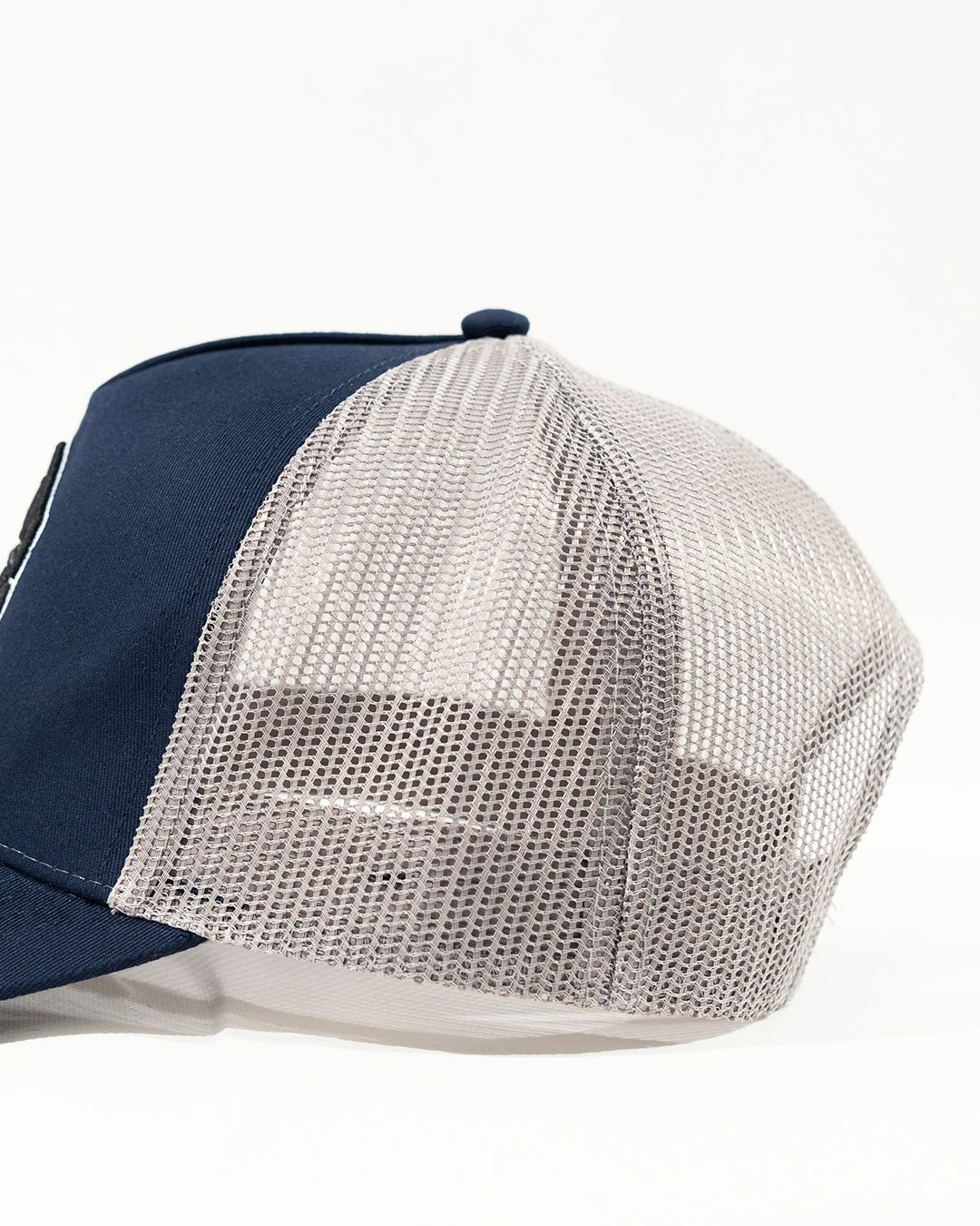 TRUCKER HAT NAVY/GREY