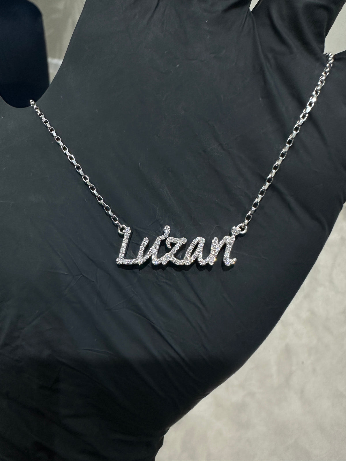 NAME PENDANT